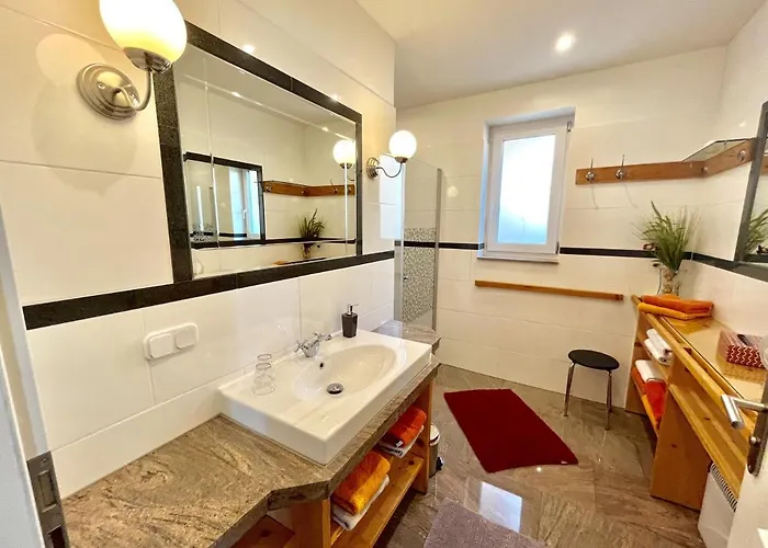 Magda-lena Heiligenblut